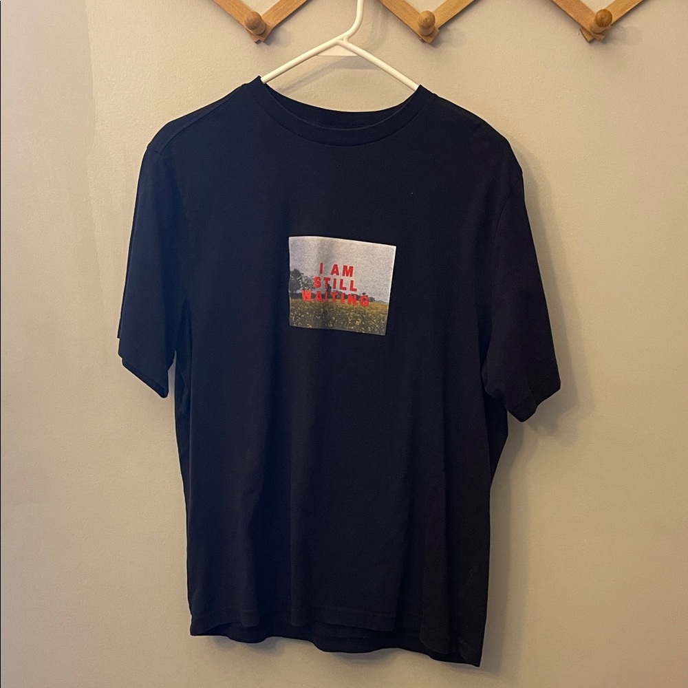 H&M Black Graphic Tee - Short Sleeve